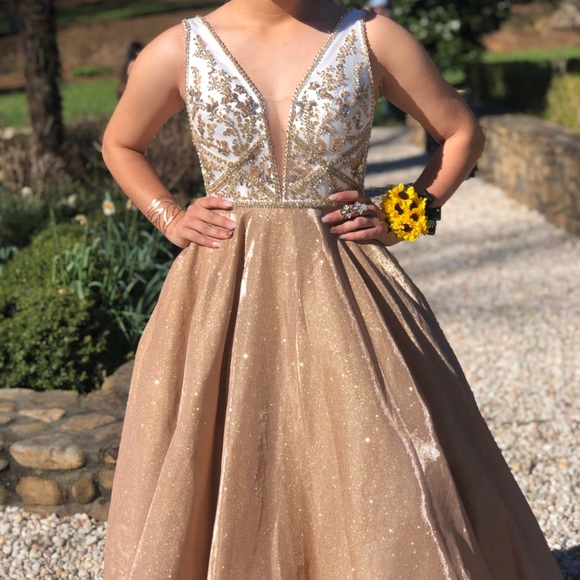 White and gold prom dress - Picture 1 of 3